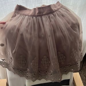 ✨Bebe | Taupe Mesh Skirt